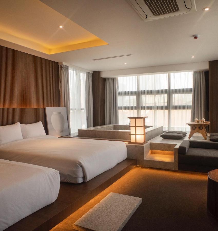 Uh Suite The Myeongdong سيول المظهر الخارجي الصورة