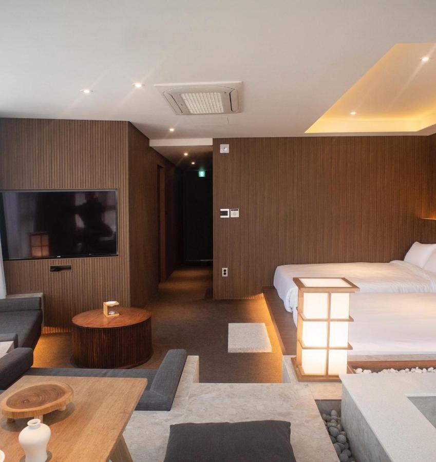 Uh Suite The Myeongdong سيول المظهر الخارجي الصورة