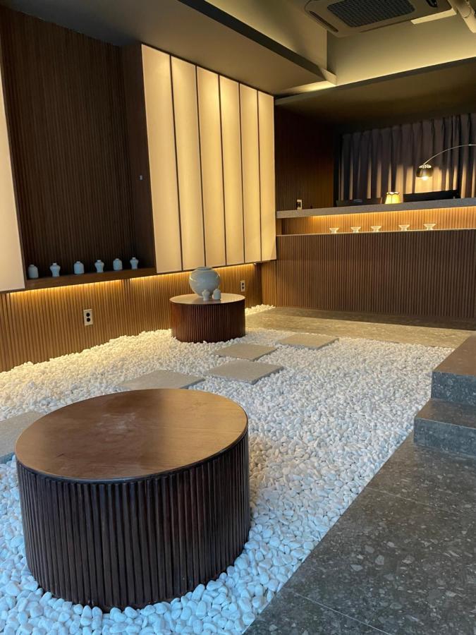 Uh Suite The Myeongdong سيول المظهر الخارجي الصورة