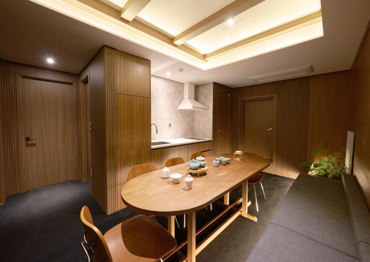 Uh Suite The Myeongdong سيول المظهر الخارجي الصورة